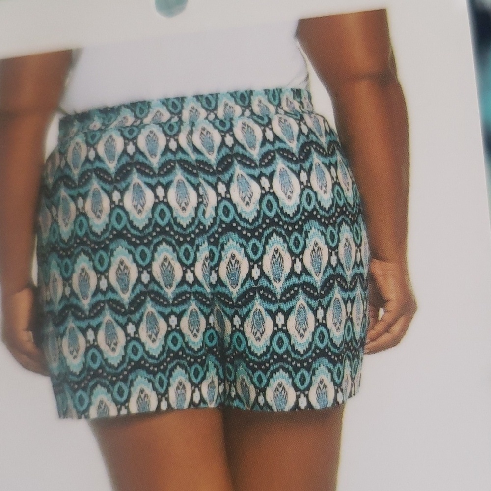 Wildfox turquoise and navy blue printed with pockets women's shorts size XL - Picture 2 of 5